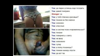 2 Cute Russian Teens Showing Ass – TeenGirlsExp…